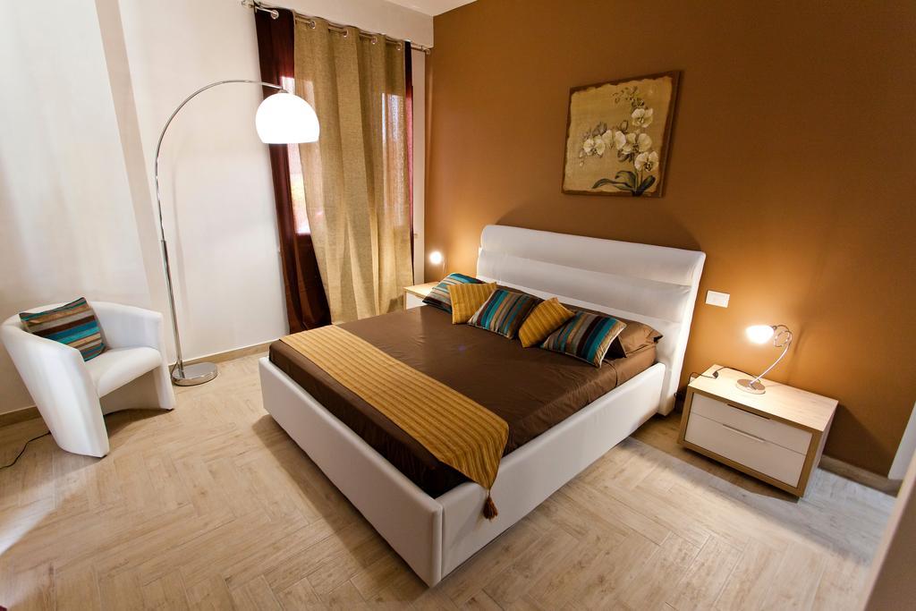 B&B Shining Avola Rum bild